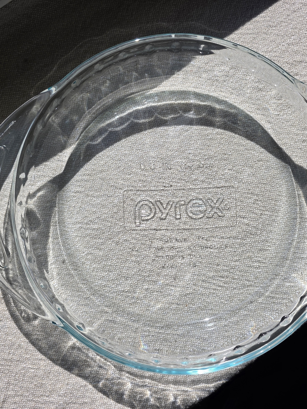 Pyrex Clear Glass 9.5" Pie Dish with Easy Grab Handles